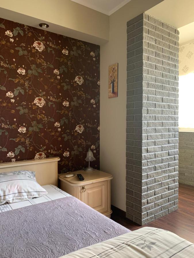 Great Apartment In The City Centre Ivano-Frankivsk Esterno foto