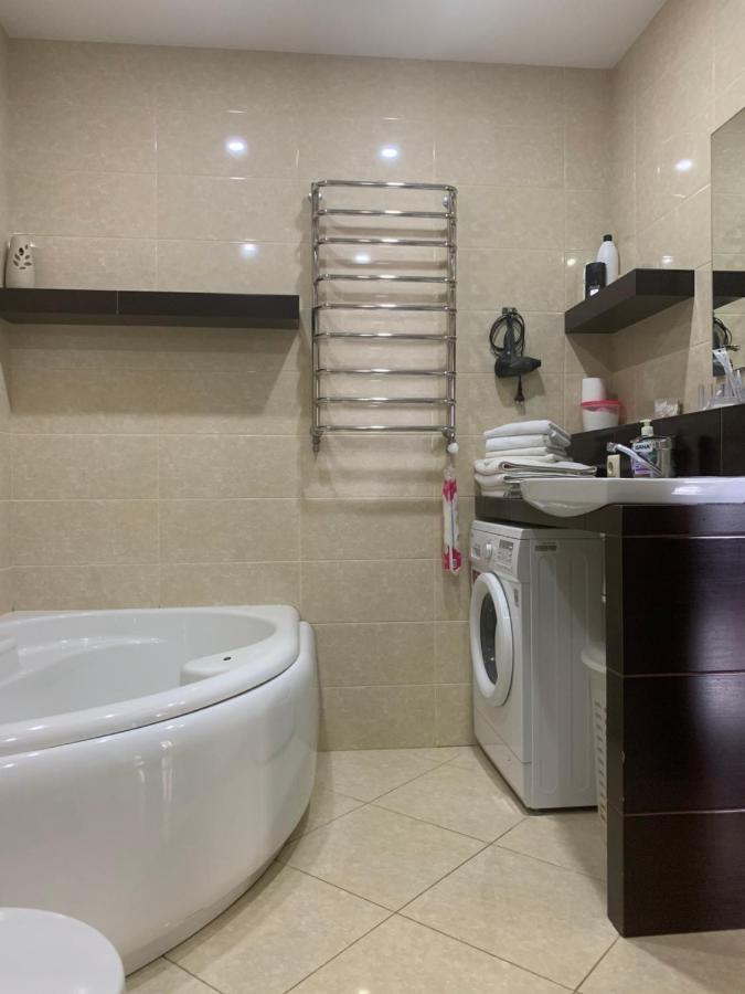 Great Apartment In The City Centre Ivano-Frankivsk Esterno foto