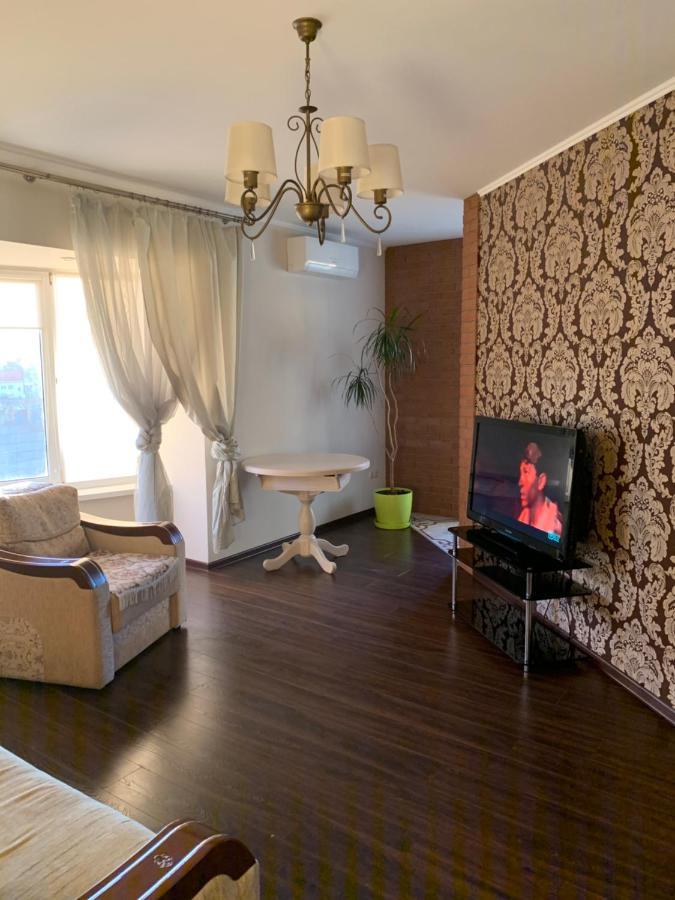 Great Apartment In The City Centre Ivano-Frankivsk Esterno foto